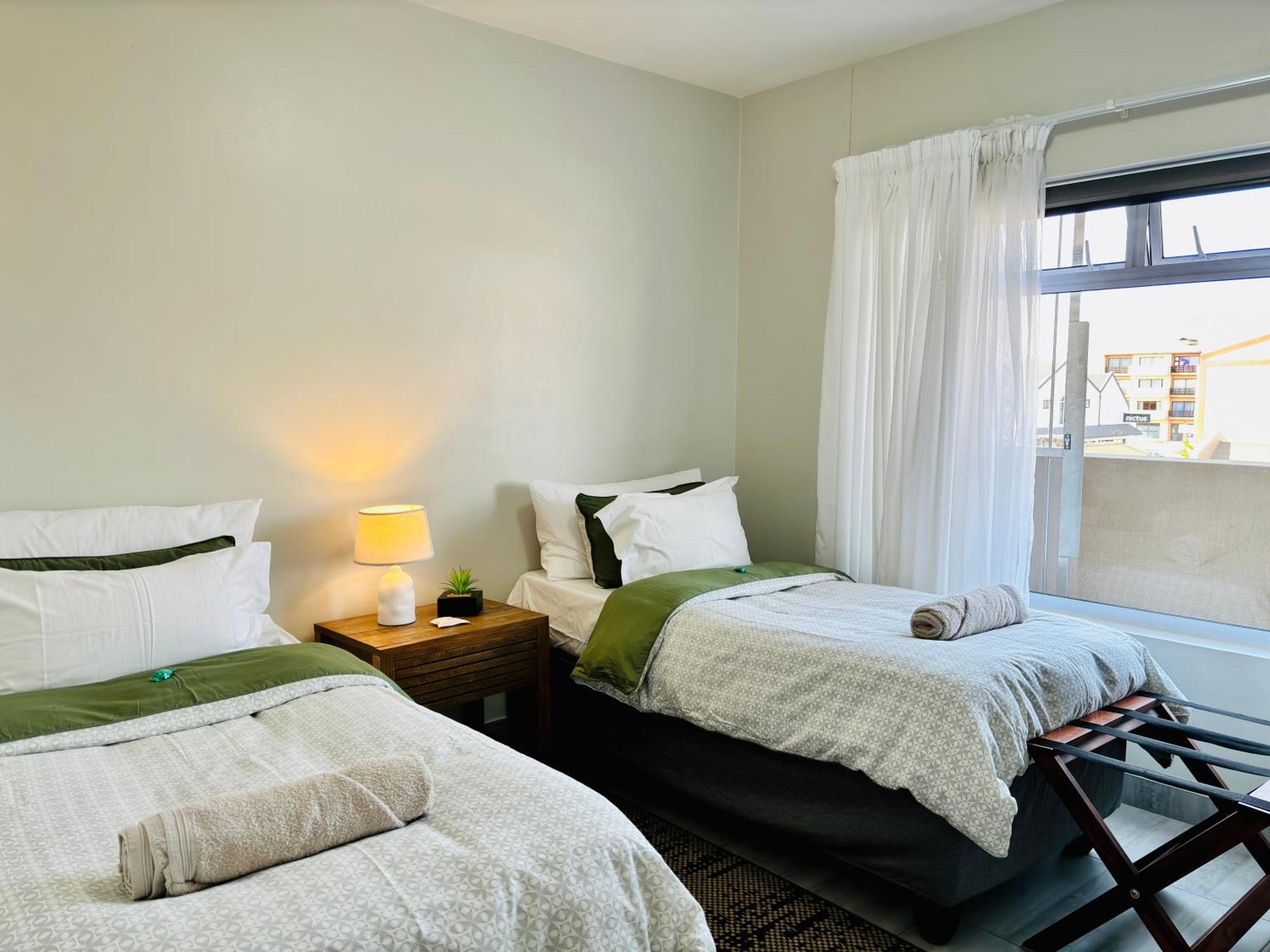 Appartamento Bright & Stylish Self Catering Swakopmund Cbd Esterno foto