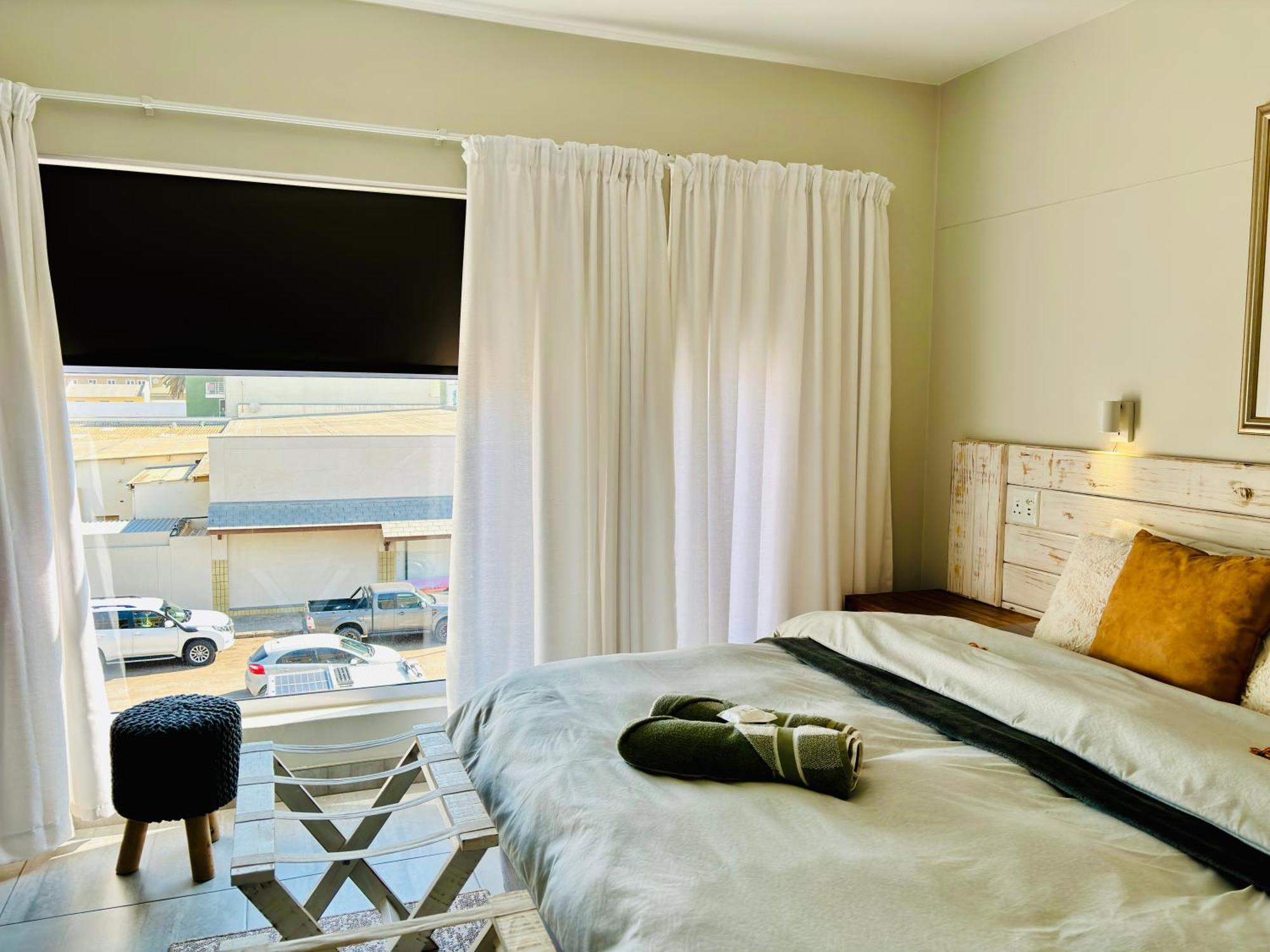 Appartamento Bright & Stylish Self Catering Swakopmund Cbd Esterno foto